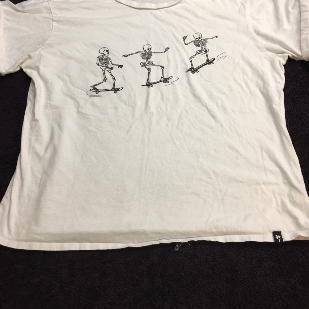 Skating Skelton t